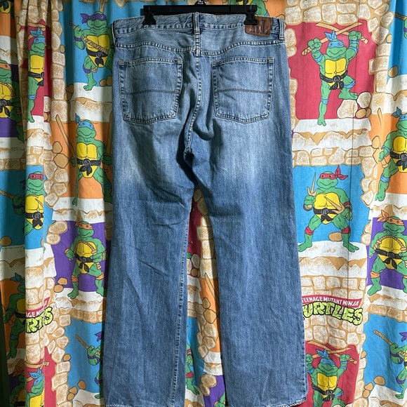 Polo by Ralph Lauren Men's Relaxed Denim Jeans - Picture 3 of 4